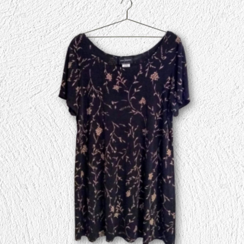 John Roberts Black Dress w/Floral Design 22 Petite